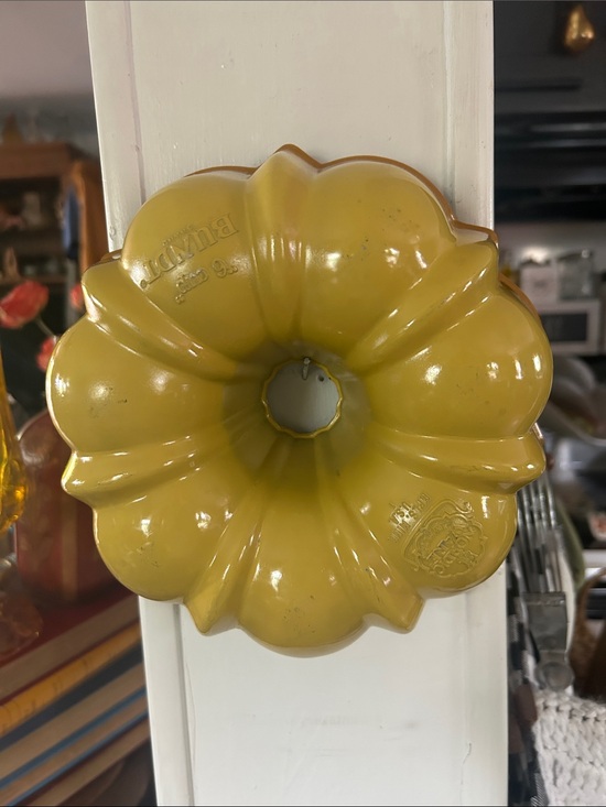 Nordic Ware Other - Vintage Gold Hombre Bundt Pan Mold